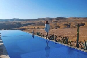 Piscine Désert Agafay : une oasis de luxe à quelques kilomètres de Marrakech
